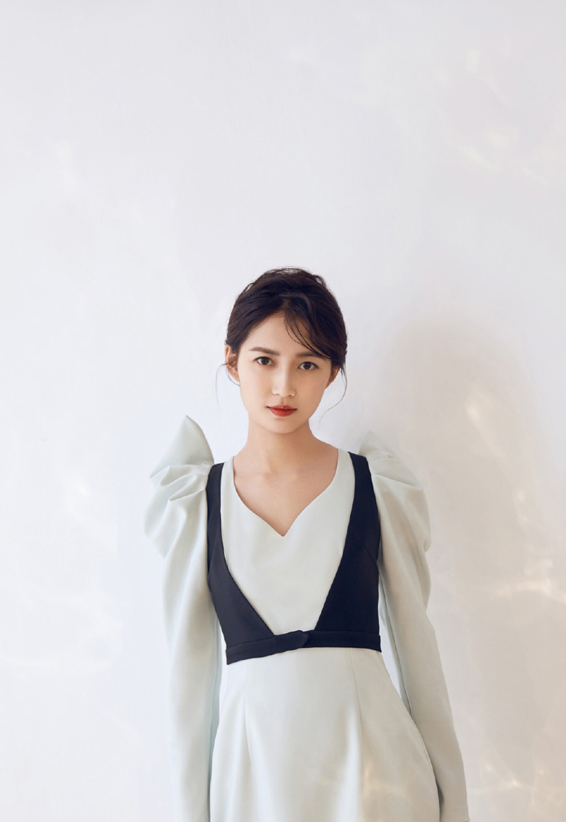 陈钰琪性感妩媚时尚杂志写真图片