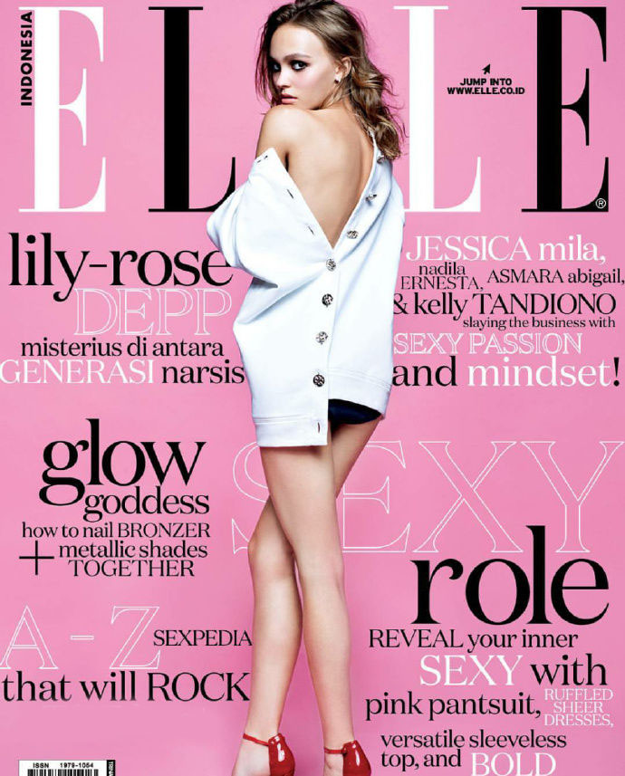 Lily Rose Depp莉莉 罗丝 德普杂志《ELLE》写真图片