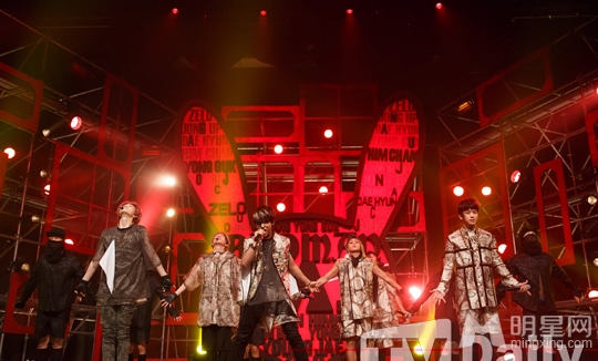 M Countdown2NE1强势夺冠 金宇彬图片
