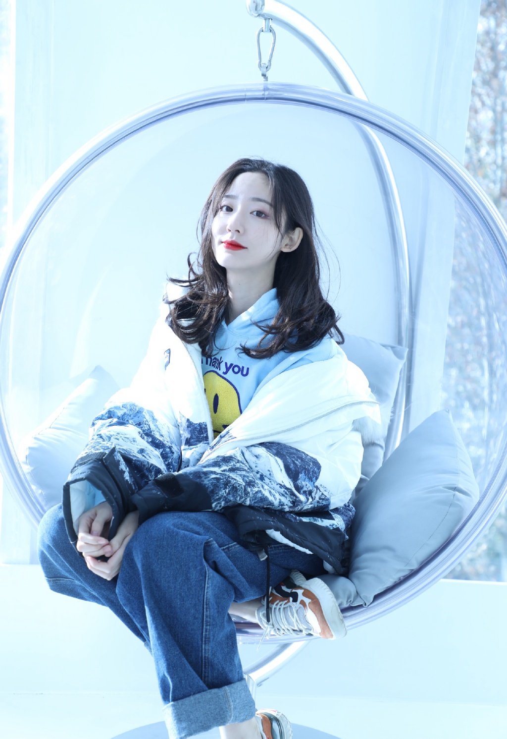 王莫涵雪景优雅性感写真图片