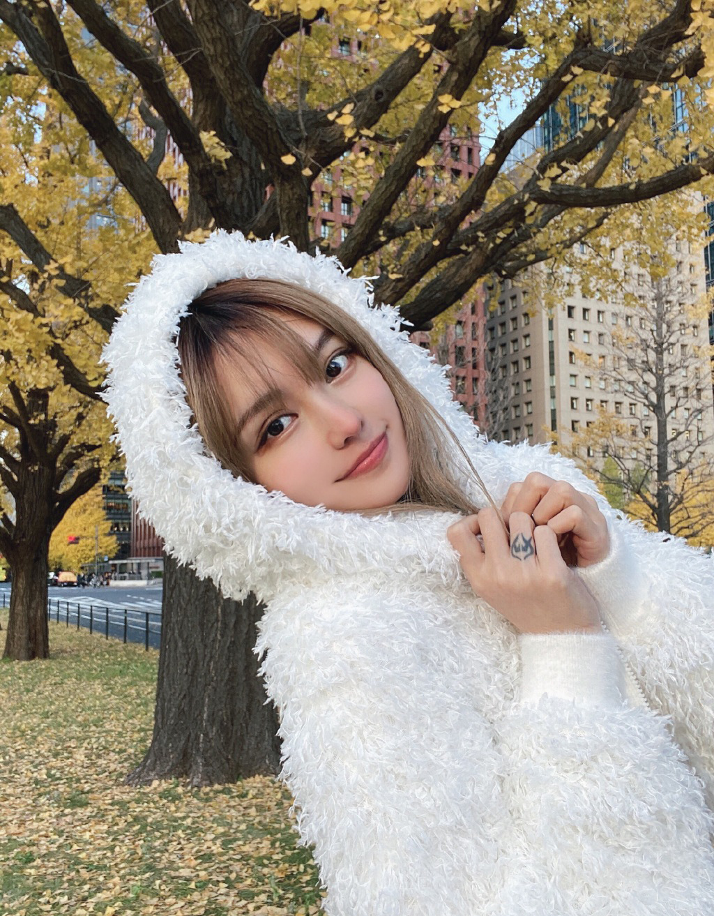 周扬青清新性感户外写真