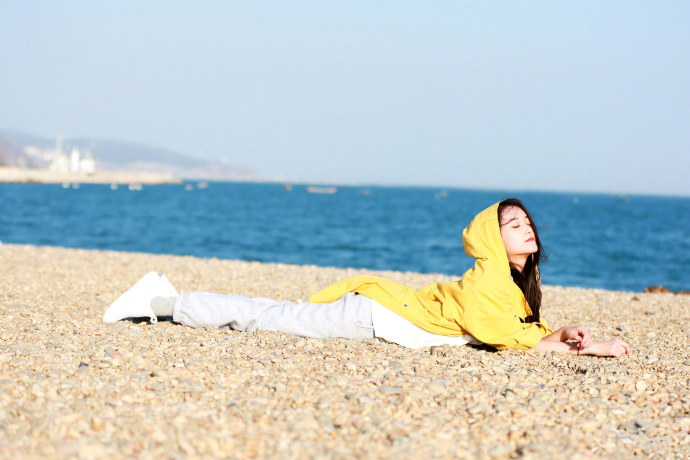 蒋依依图片 蒋依依海边唯美写真图片