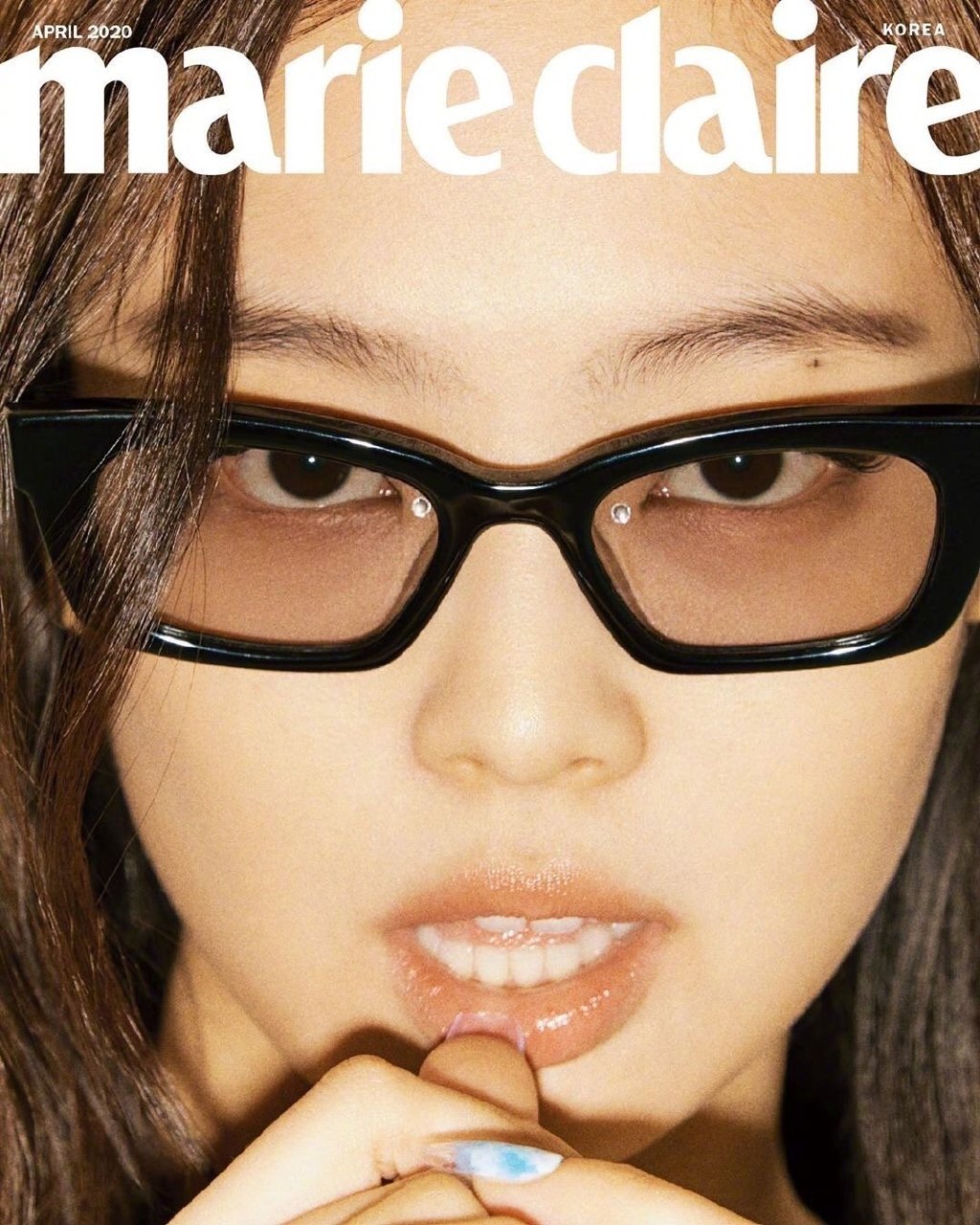 Jennie时尚杂志封面写真图片