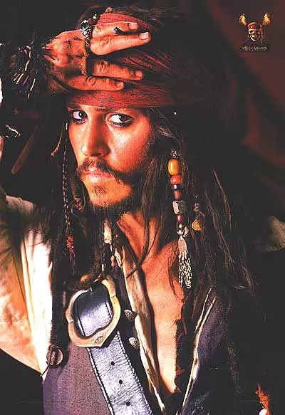 约翰尼·德普《加勒比海盗：黑珍珠号的诅咒》海报剧照图片