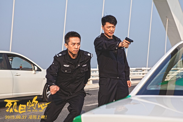 烈日灼心：段奕宏角色饱受七年谜案困扰，邓超彰显“颓帅”硬汉