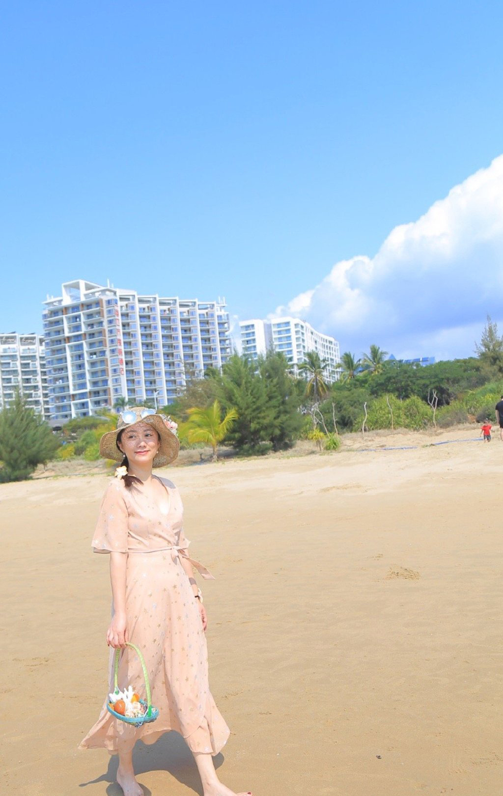 原子飞优雅气质旅拍照图片