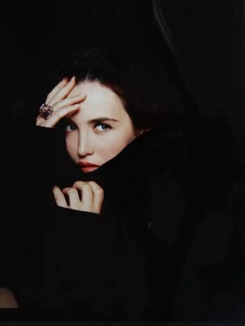法国演员伊莎贝尔·阿佳妮年轻写真图片