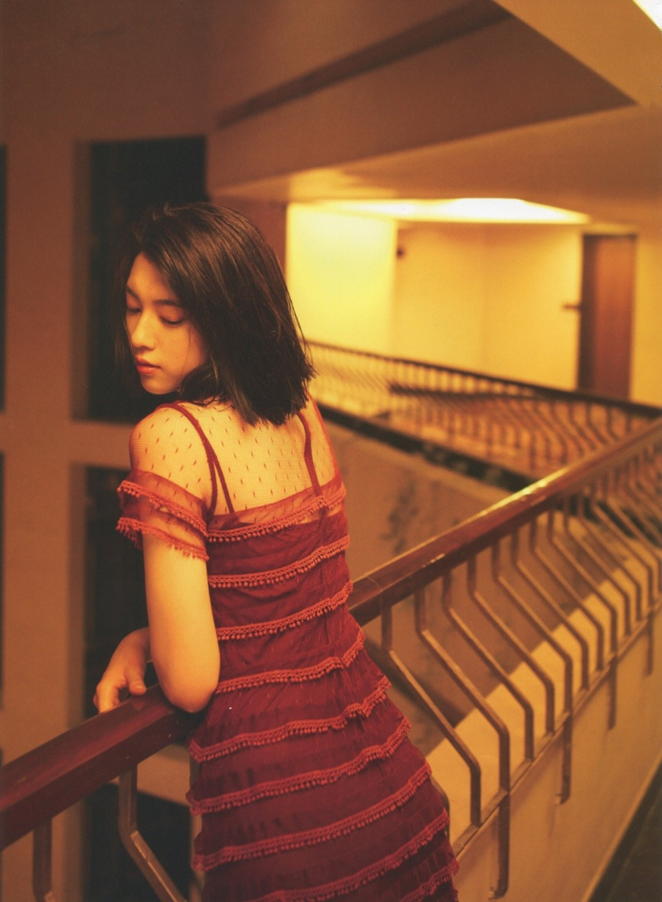 三吉彩花朦胧性感写真图片
