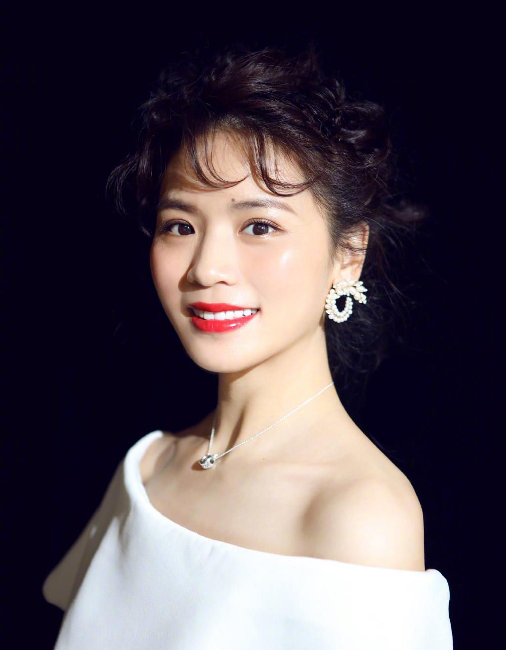 黄英图片 黄英性感图片