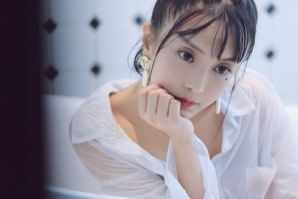 马梦乔图片 马梦乔湿身诱惑写真图片