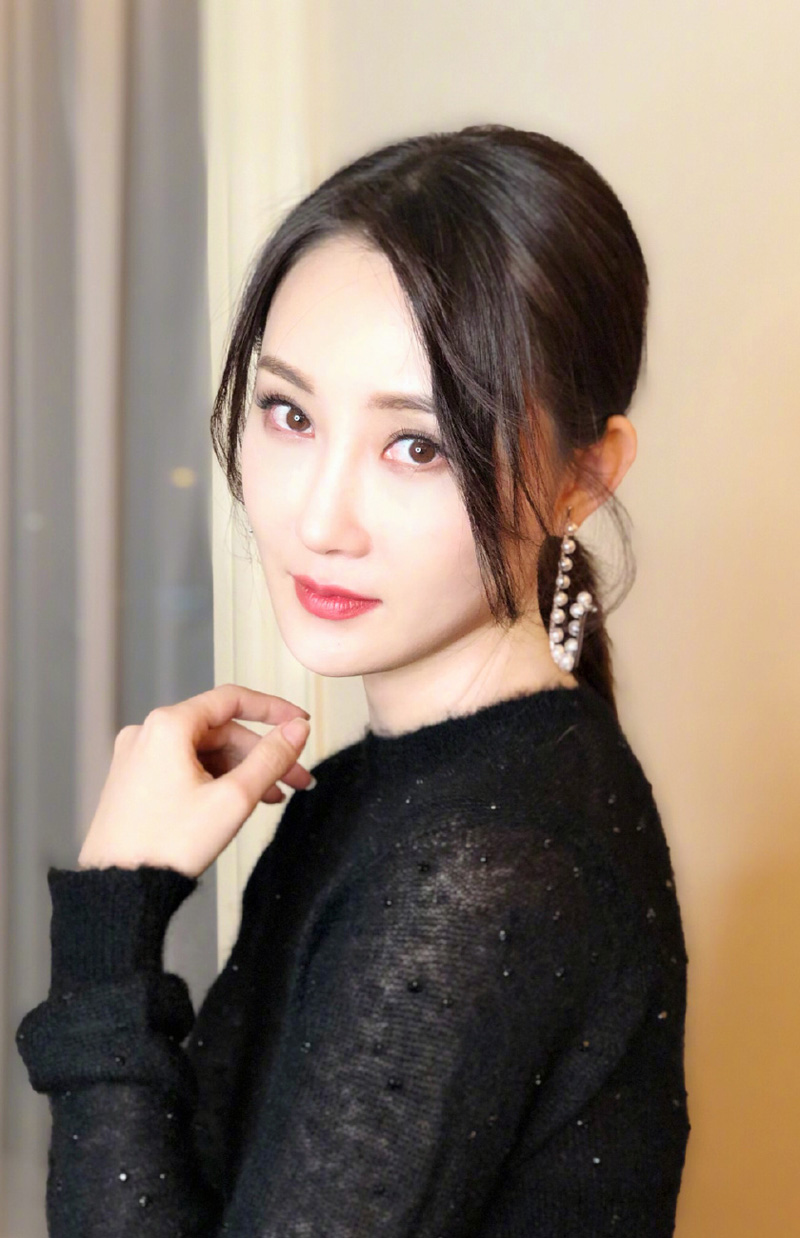 林鹏图片  林鹏知性优雅写真图片