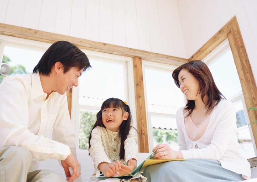 父母与小孩家庭图片(30张)