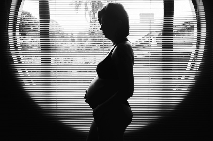 怀孕的女人图片(10张)