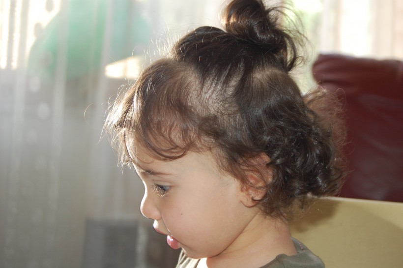 可爱卷发儿童图片(18张)