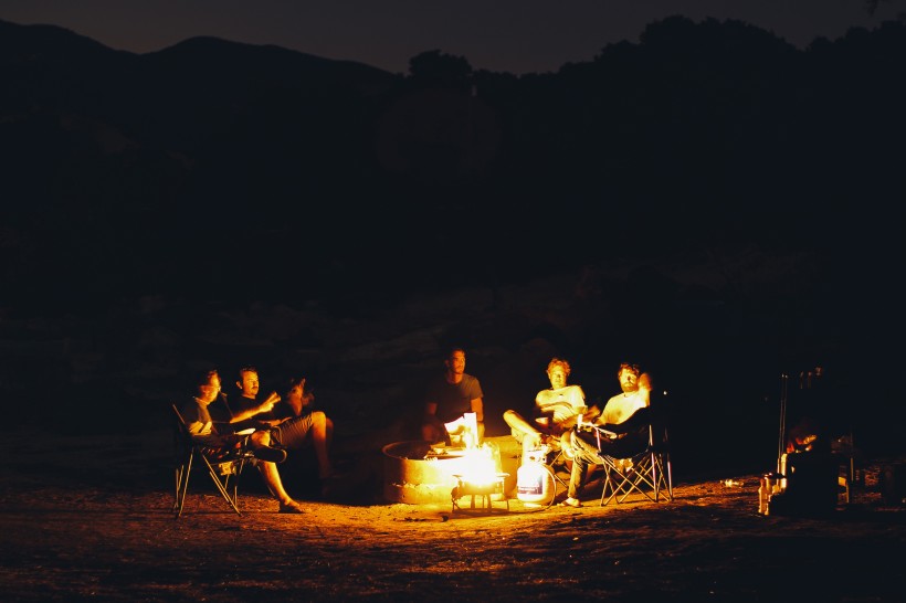 野外露营的篝火图片(10张)