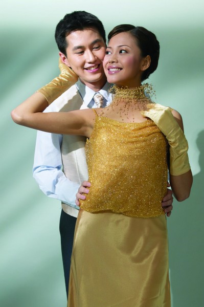 男女礼服pose图片(31张)