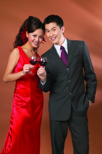 男女礼服pose图片(31张)