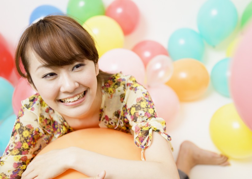 女孩和气球图片(28张)