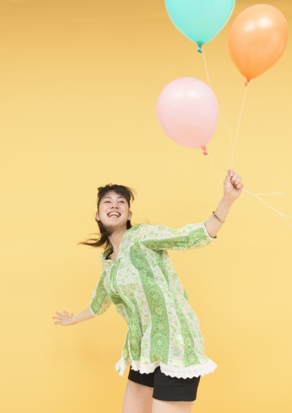 女孩和气球图片(28张)