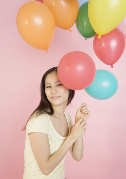 女孩和气球图片(28张)