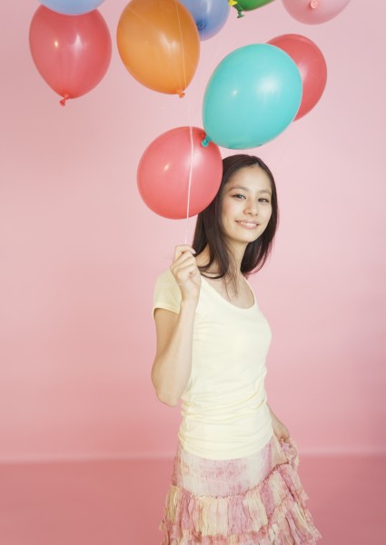 女孩和气球图片(28张)