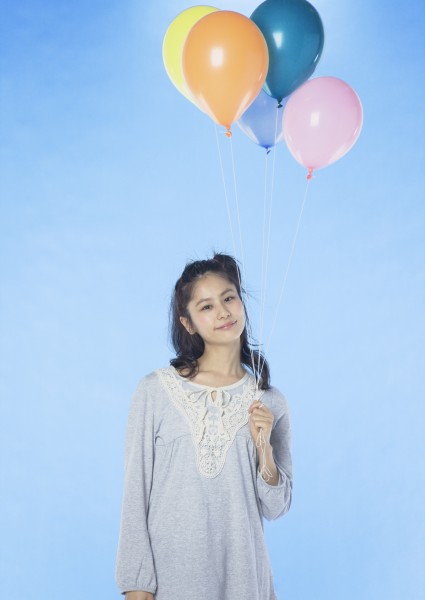 女孩和气球图片(28张)