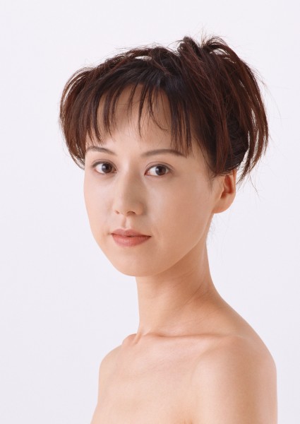 亚洲女性表情合辑图片(16张)