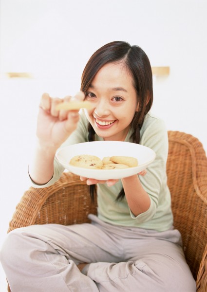 女性和食物水果图片(16张)