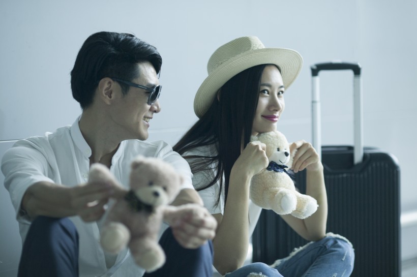 男女情侣情人节机场准备旅行图片(15张)