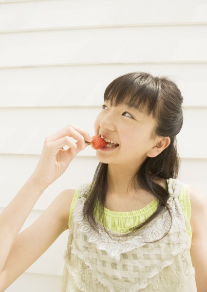 青少年休闲、品尝美食图片(42张)