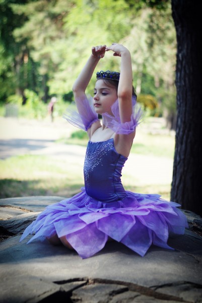 跳芭蕾舞的小女孩图片(10张)