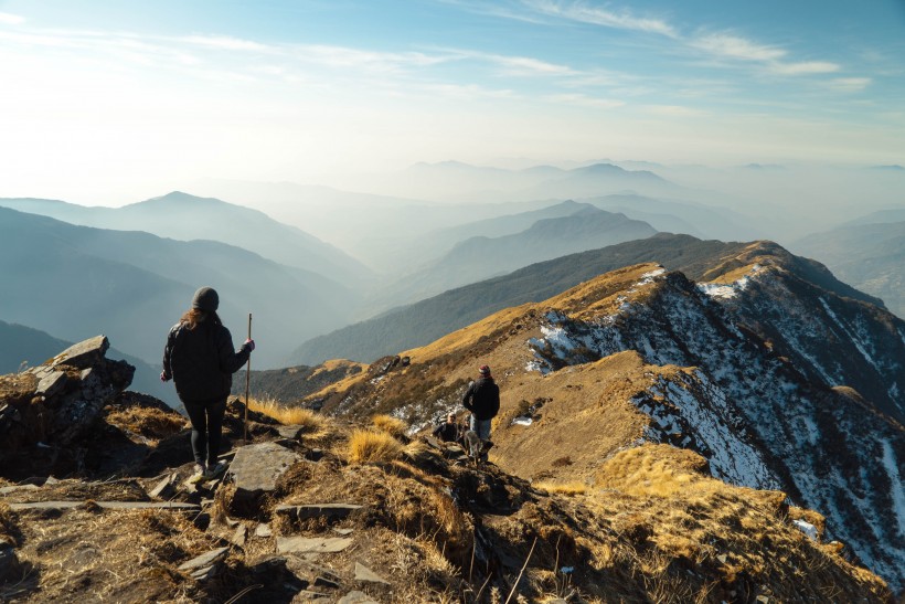 徒步旅行的旅游爱好者图片(16张)