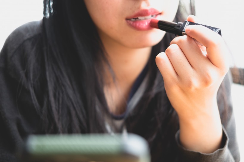 涂了口红的嘴唇图片(14张)