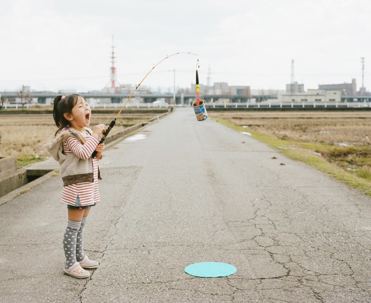 日本超萌小女孩公路摄影图片(58张)