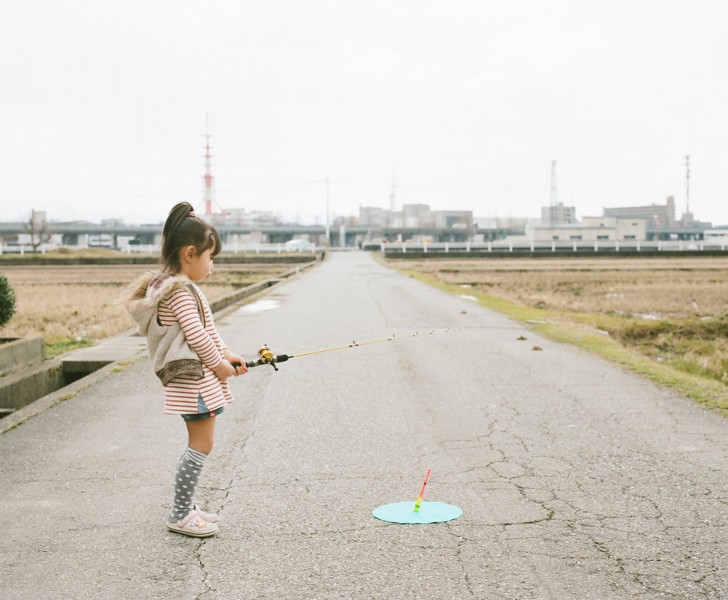 日本超萌小女孩公路摄影图片(58张)