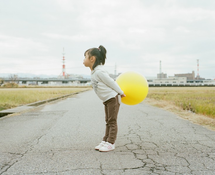 日本超萌小女孩公路摄影图片(58张)