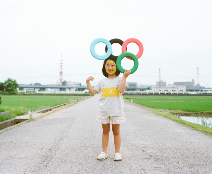 日本超萌小女孩公路摄影图片(58张)