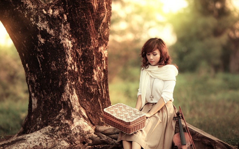 拉小提琴的女孩图片(17张)
