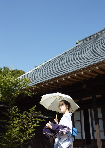 夏日里打伞的日本女人图片(22张)