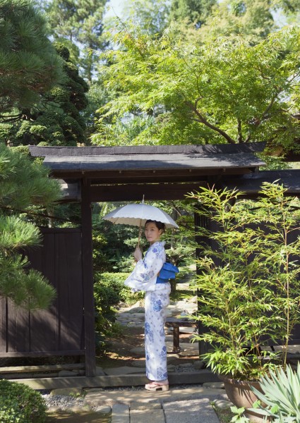 夏日里打伞的日本女人图片(22张)