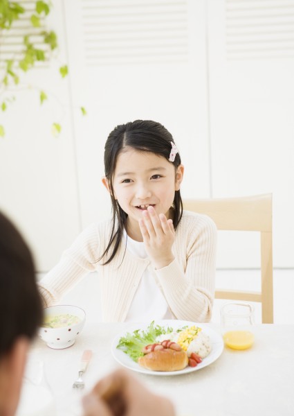 幸福一家人用餐图片(26张)