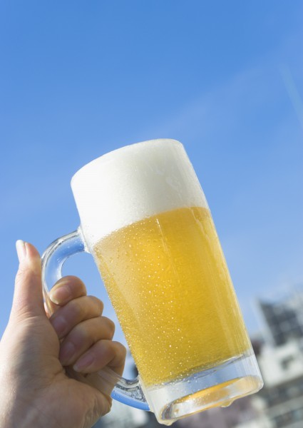 夏日清新背景素材啤酒西瓜风车向日葵图片(15张)