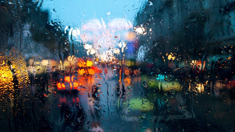 雨滴图片(25张)