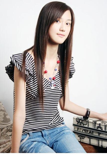 靓丽美女大学生