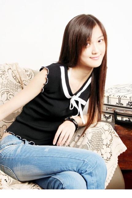 靓丽美女大学生