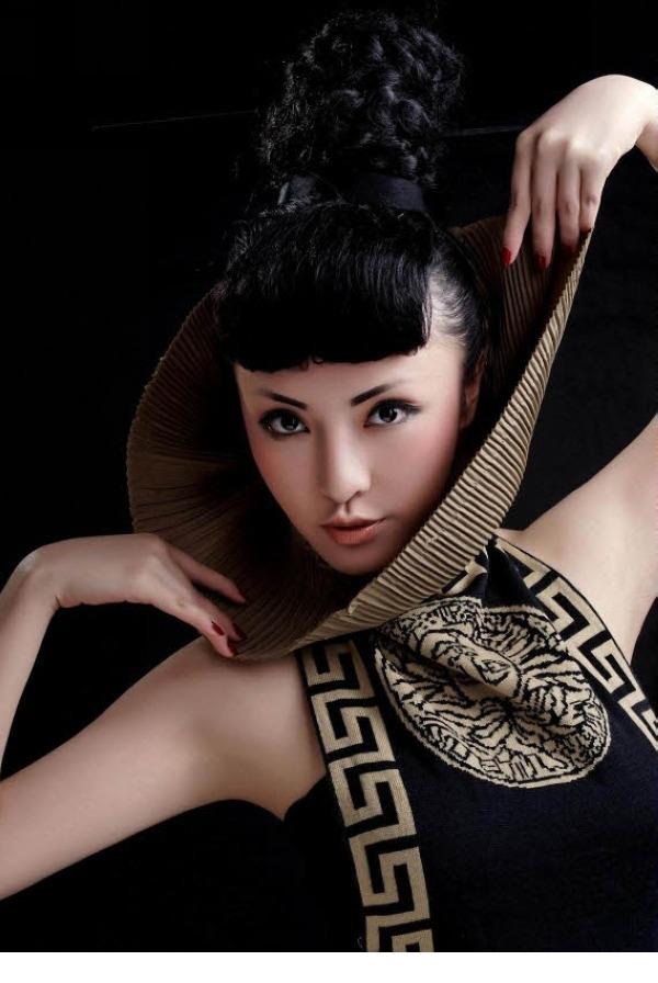 中戏美女校花卢思思