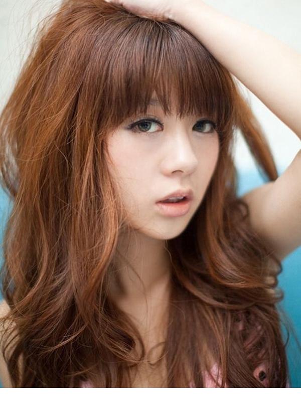 90后小女生的诱人大胸怀