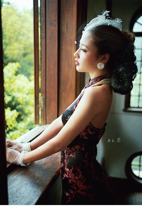 性感模特优雅古典美女完美秀身材