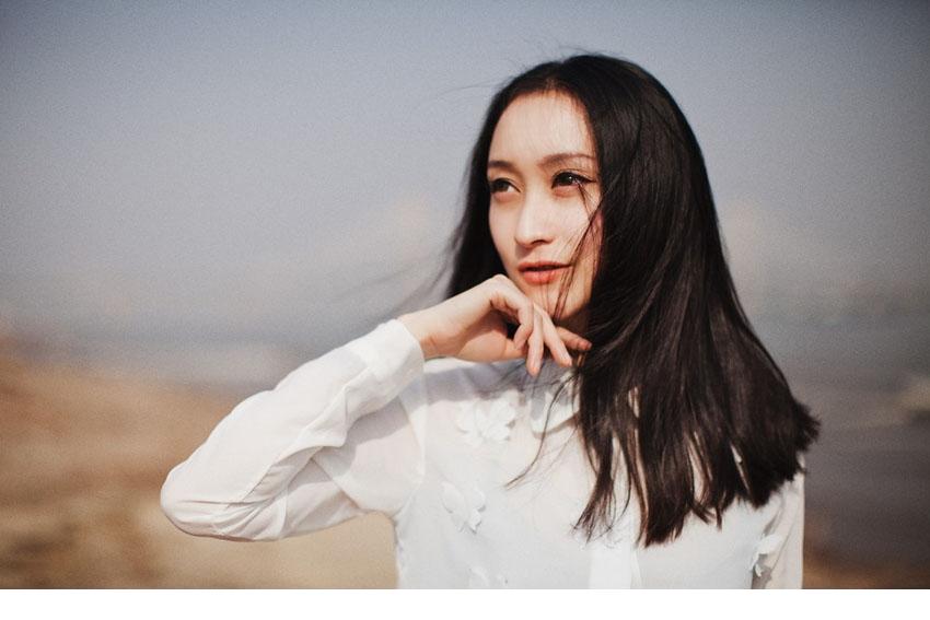 甜美MM超养眼气质写真