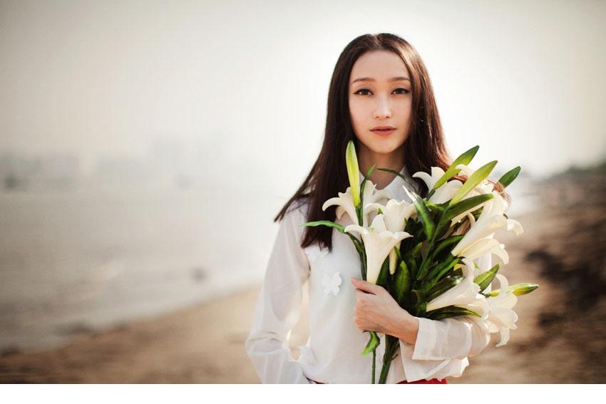 甜美MM超养眼气质写真